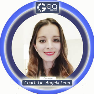 Angela León